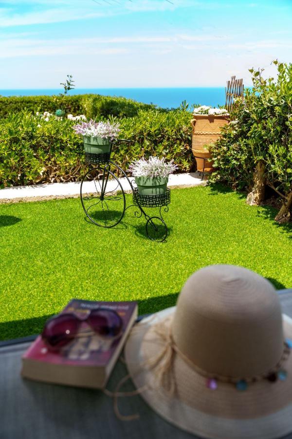 Fnk Apartments With Sea View Agia Pelagia  Bagian luar foto