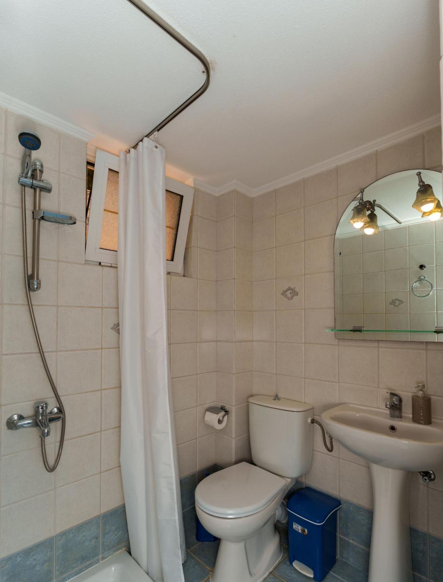 Fnk Apartments With Sea View Agia Pelagia  Bagian luar foto