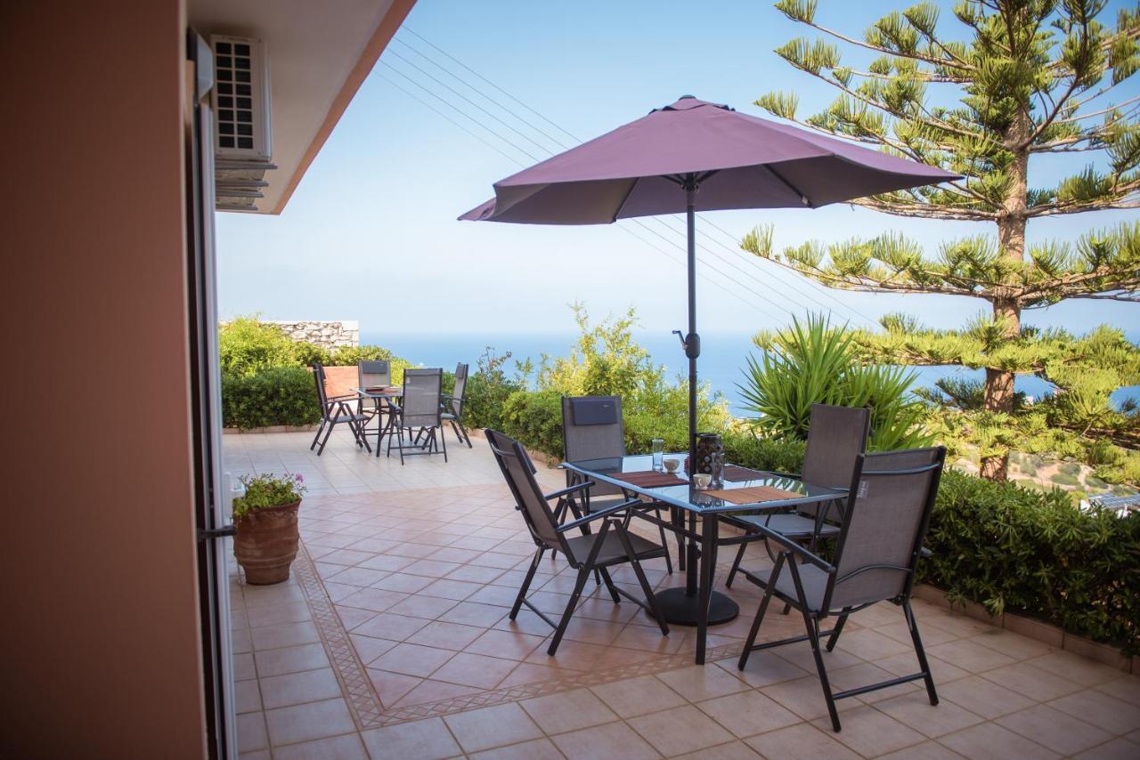Fnk Apartments With Sea View Agia Pelagia  Bagian luar foto